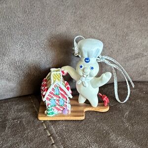 Charming Holiday Ornament with Gingerbread House